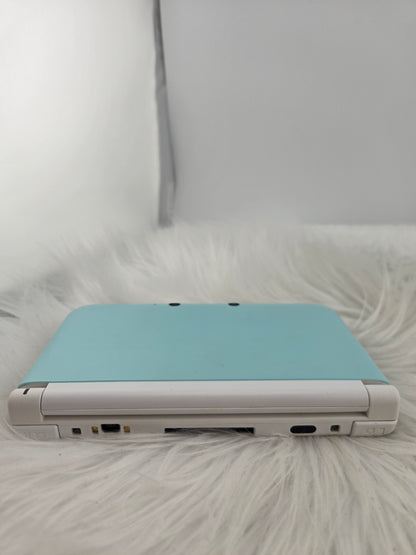 3DS XL Menta y Blanca