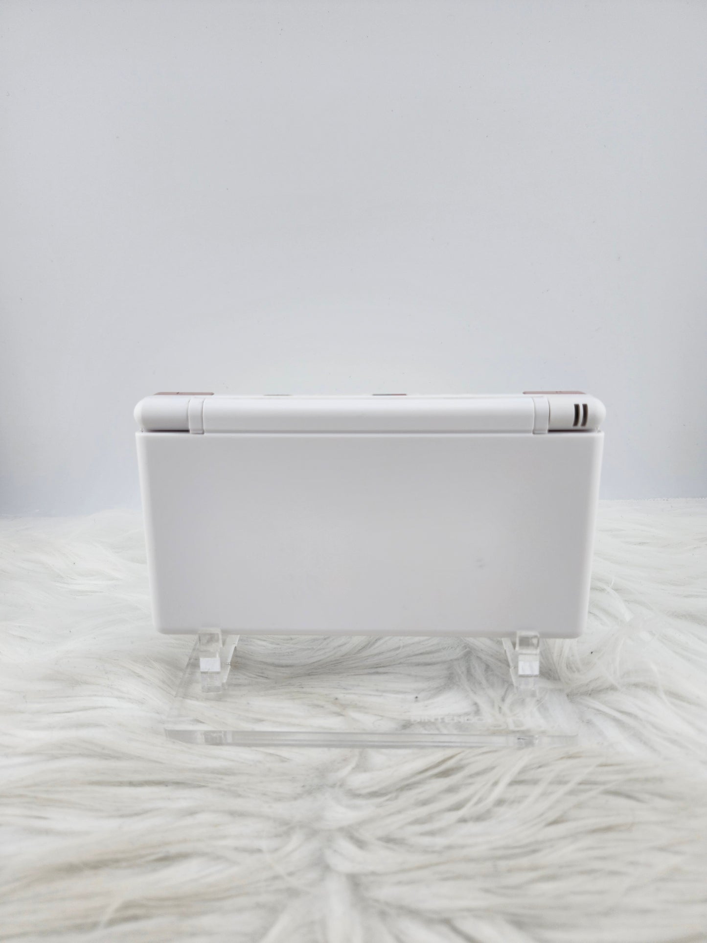 Custom Console: White and Pink DS Lite