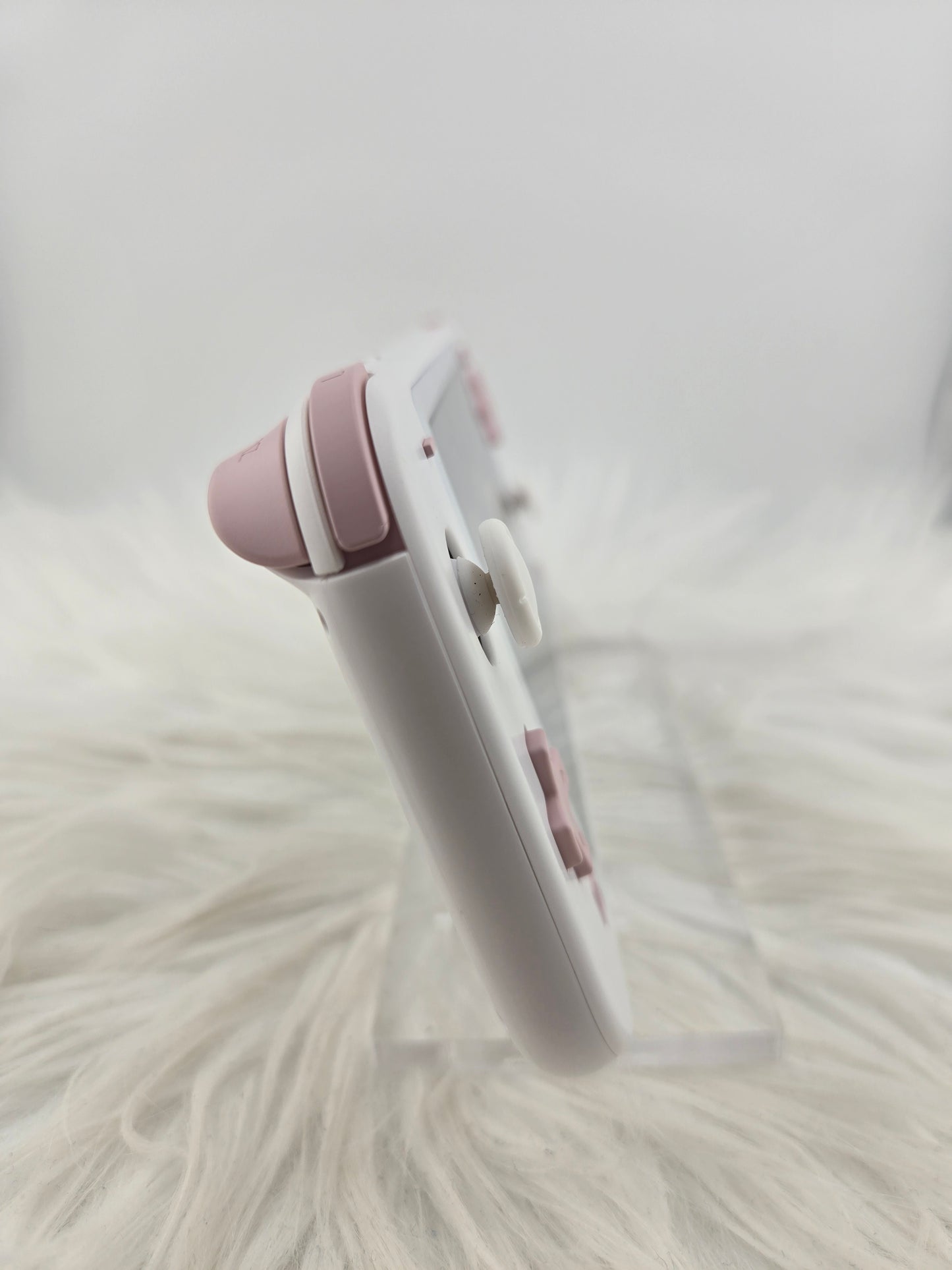 Custom Console: White and Pink Switch Lite