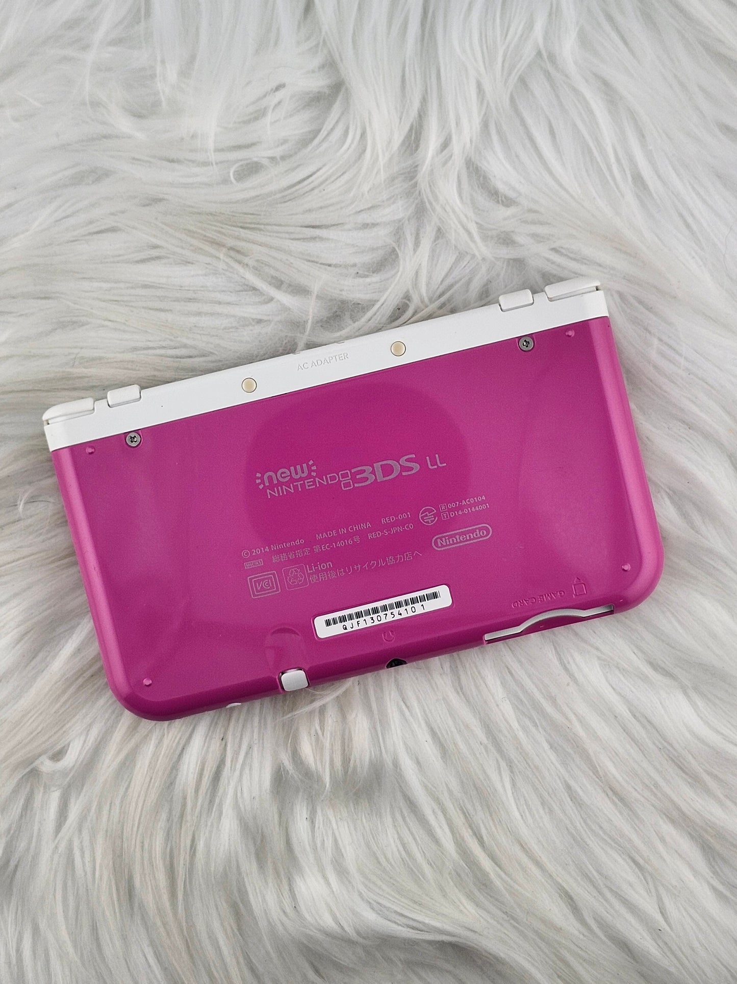 New 3DS XL rosa vibrante con pantalla IPS inferior