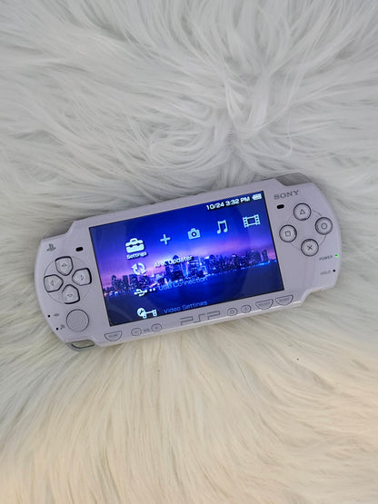 PSP 2000 Morado Lavanda
