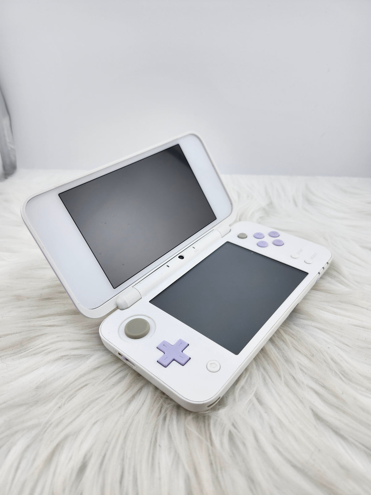 Lavender and White "New" Model 2DS XL