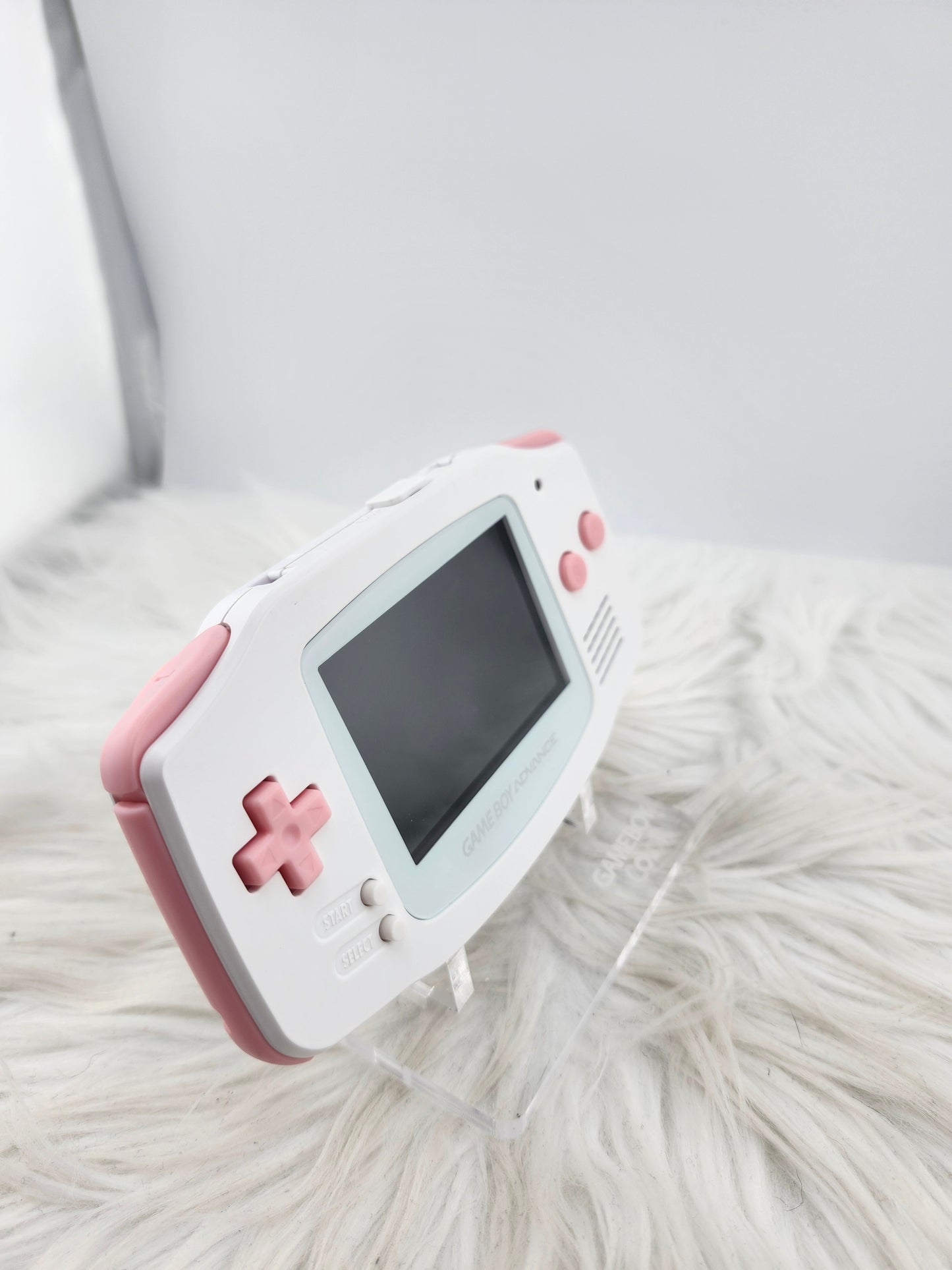 Custom Console: White and Pink Gameboy Advance