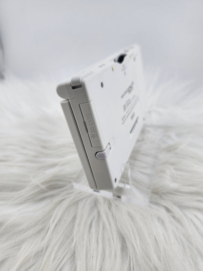 White DSi