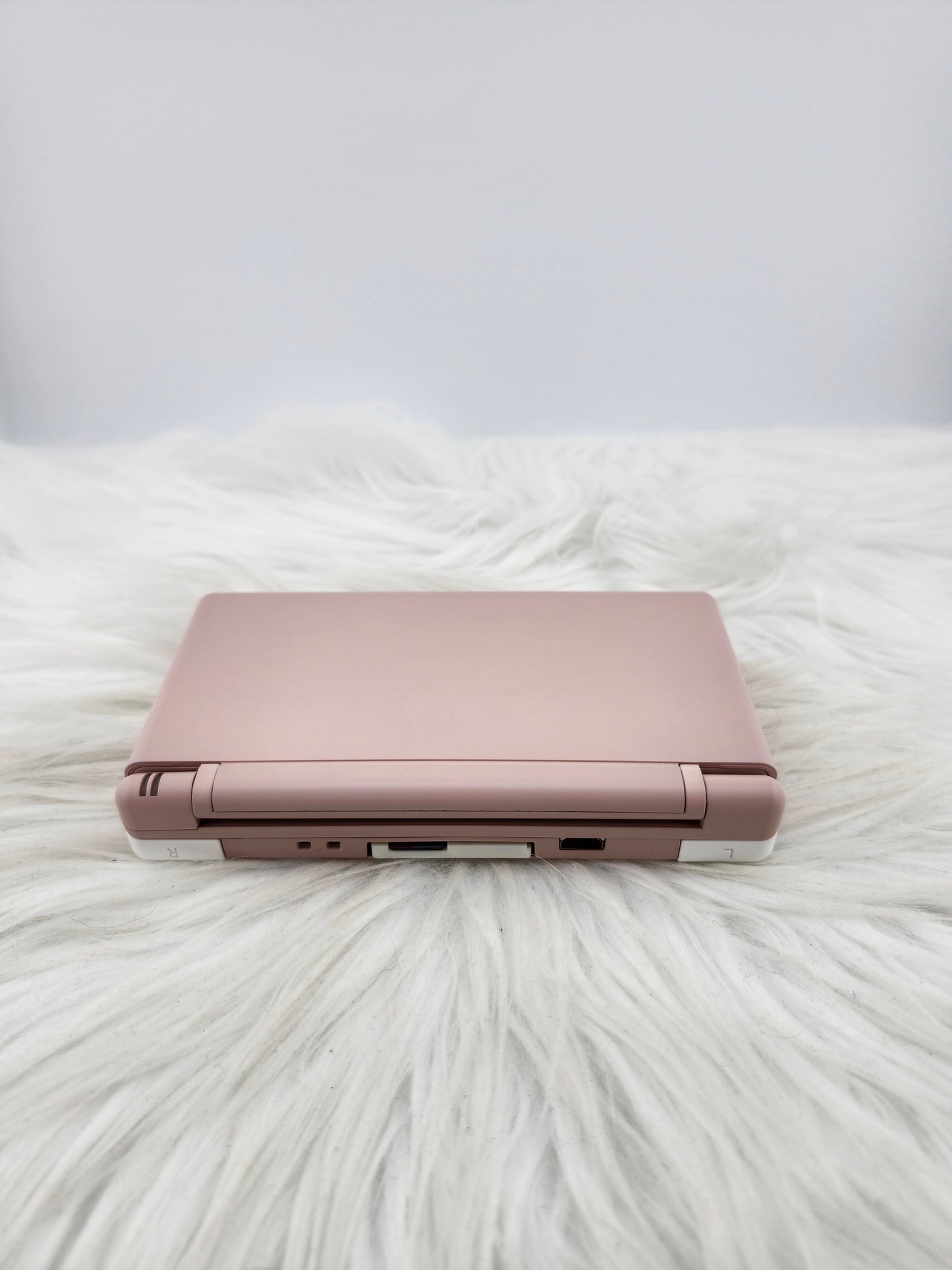 Custom Console: Pink and White DS Lite
