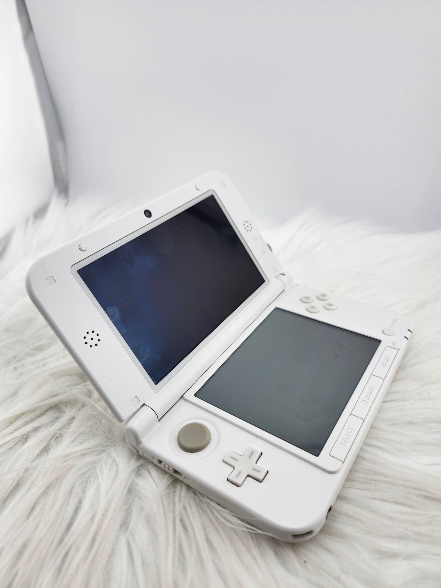 White 3DS XL