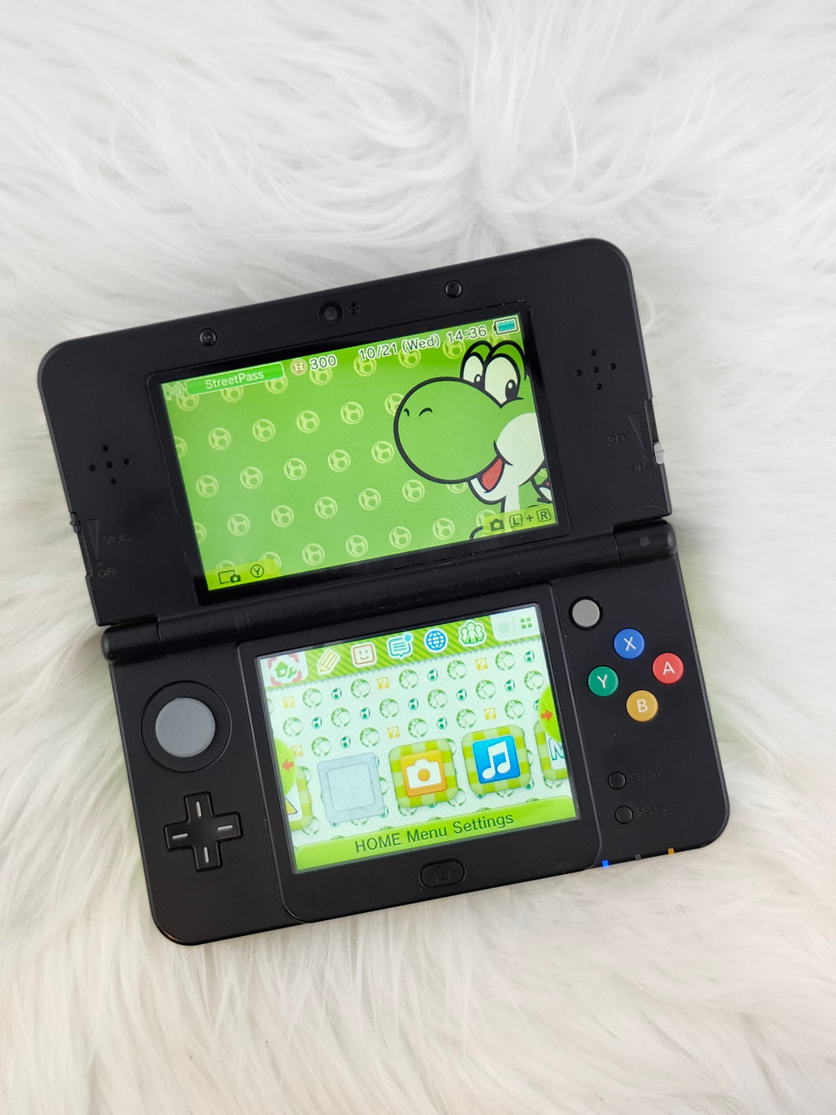 Black "New" Model 3ds with Yoshi Plates