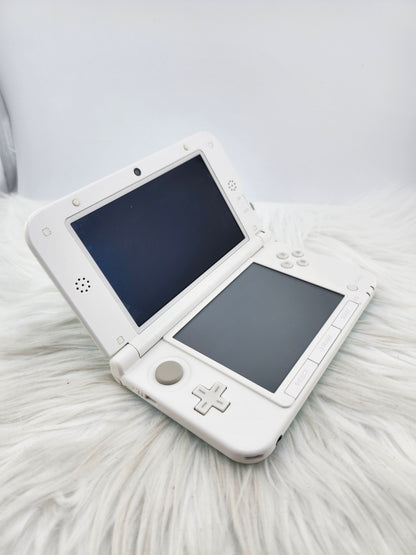 3DS XL Menta y Blanca
