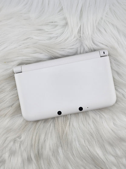 White 3DS XL - Complete in Box