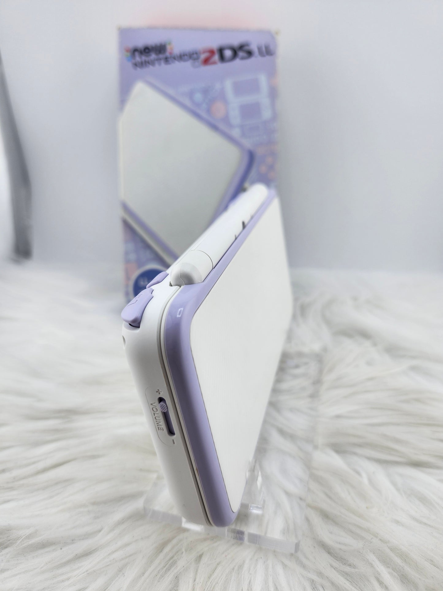 New 2DS XL en Lavanda y Blanco - con Caja