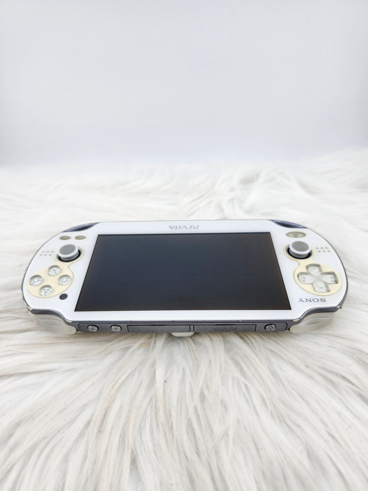 Crystal White Playstation Vita 1000 with Pink Glitter Shell