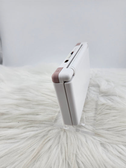 Custom Console: White and Pink DS Lite