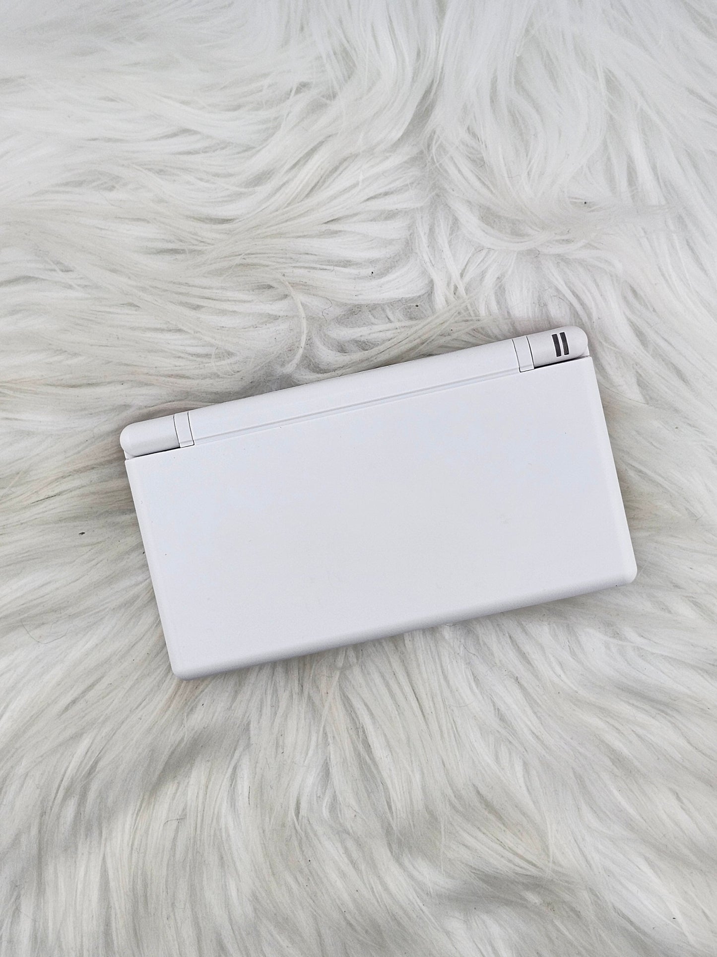 Custom Console: White and Pink DS Lite