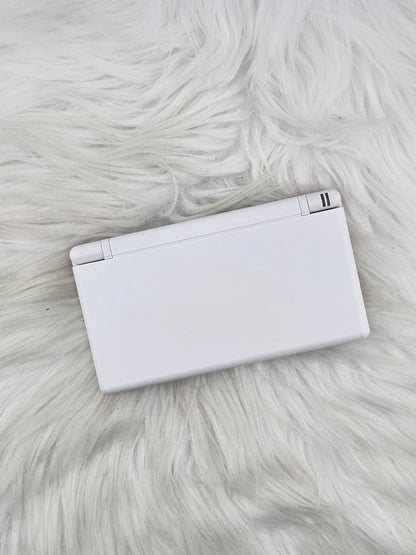 Custom Console: White and Pink DS Lite