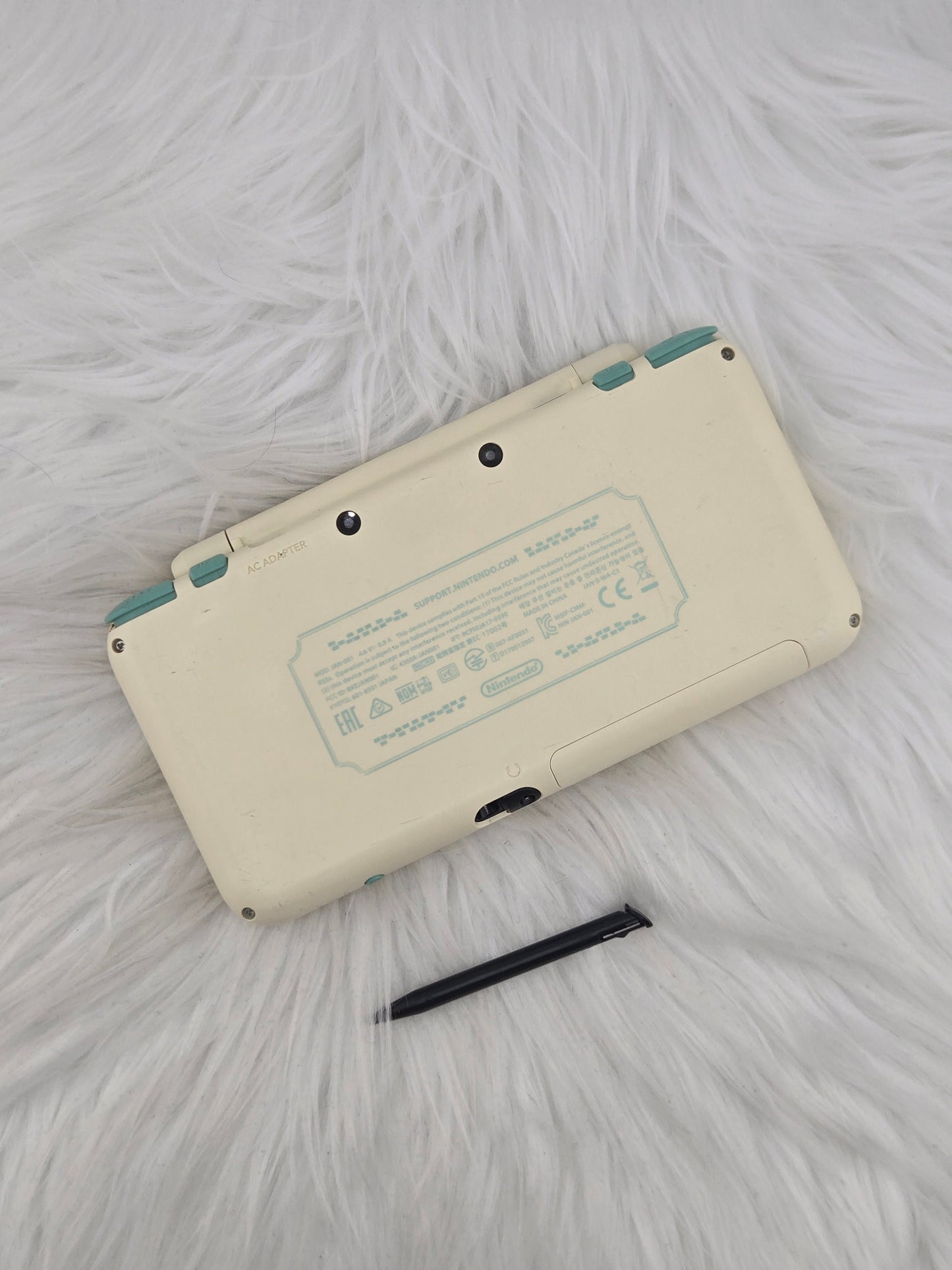 New 2DS XL Animal Crossing