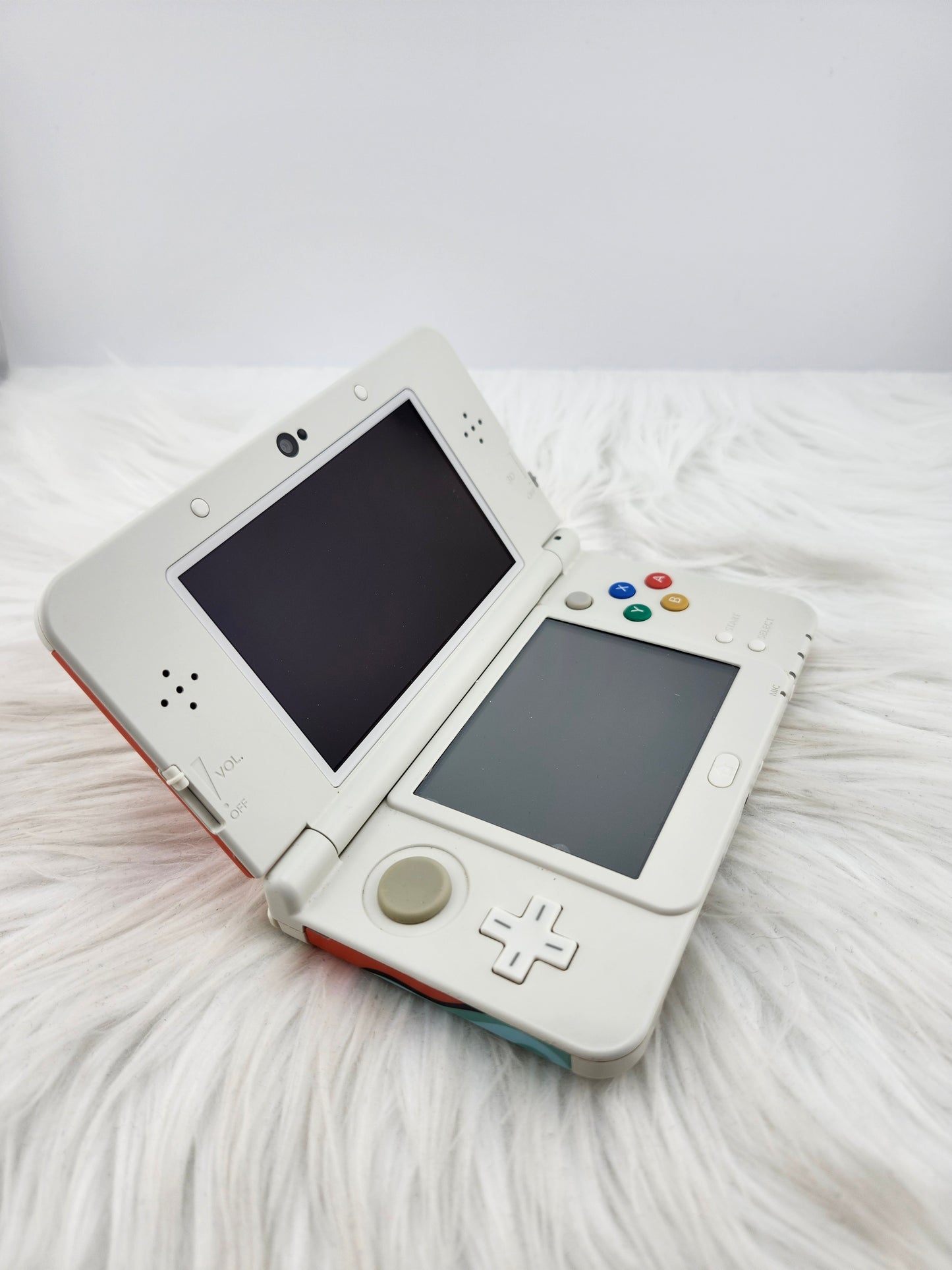 White "New" Model 3DS with Yo-Kai Watch Jibanyan Plates