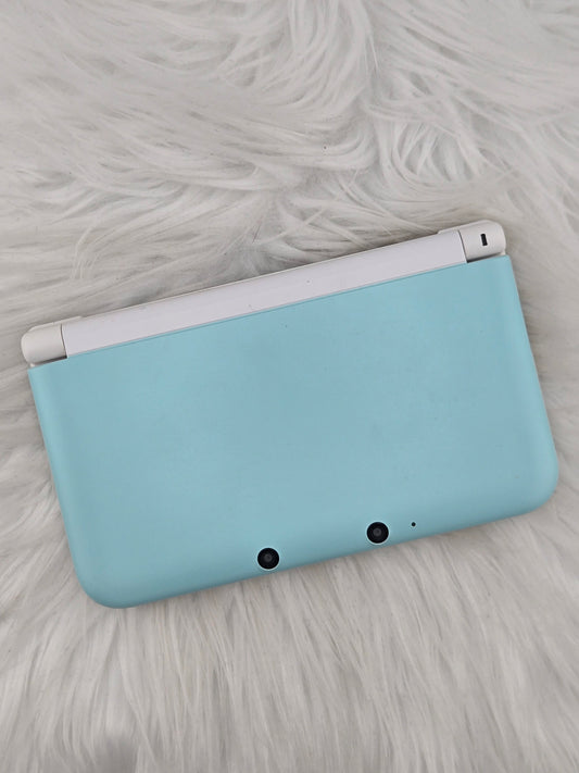 3DS XL Menta y Blanca