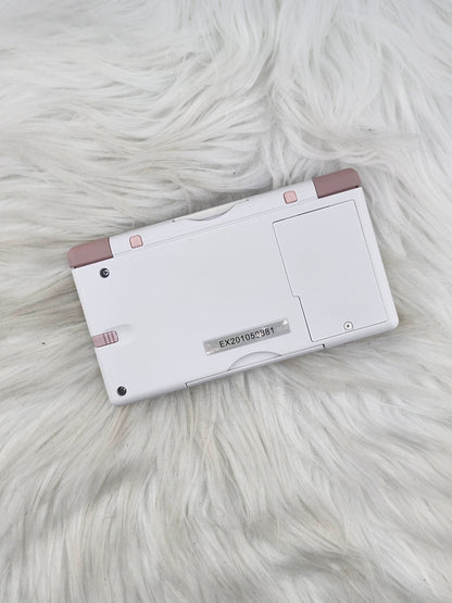 Custom Console: White and Pink DS Lite