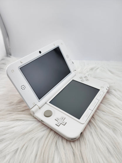 Pink and White 3DS XL